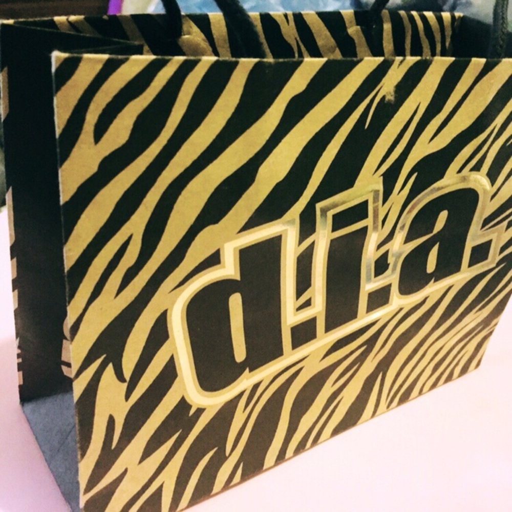 D.i.a gyaru Gold brownish Zebra Stripe  bag
